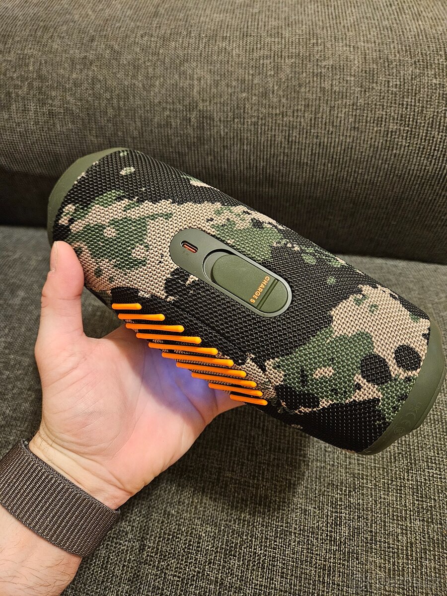 Prodám JBL Charge 5 Squad - 5