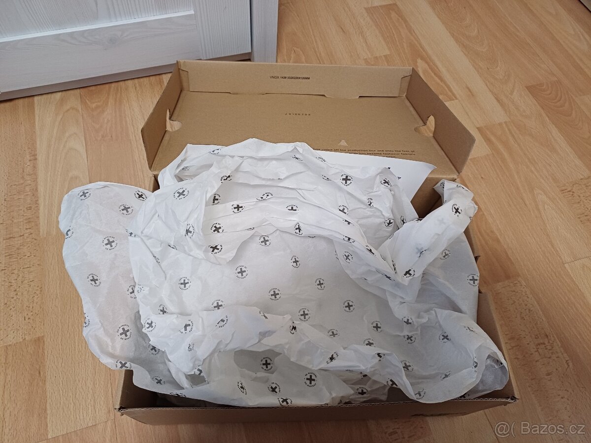 Úplně nové glády značky Dr.Martens velikosti 36 - 5