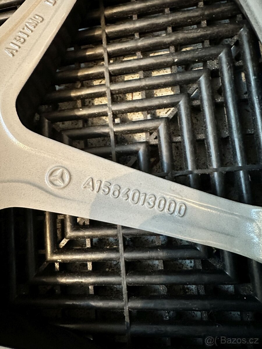 ZIMNÍ - MB - GLA W156 - orig. ALU disky 5x112 R19 - 5