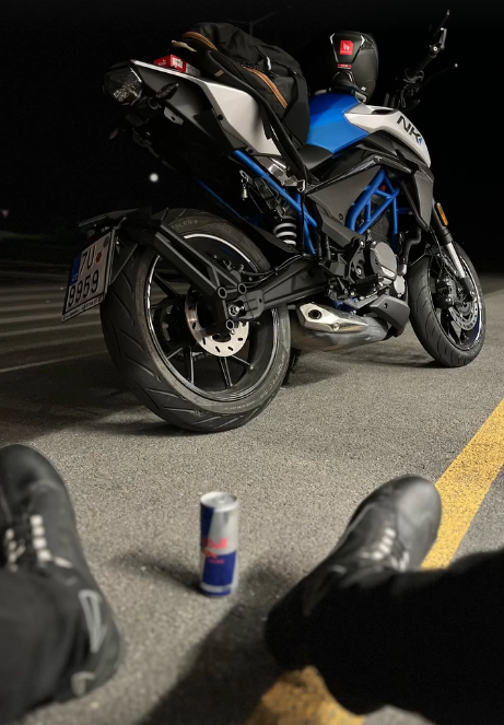 CF moto 300NK 2022 - 5