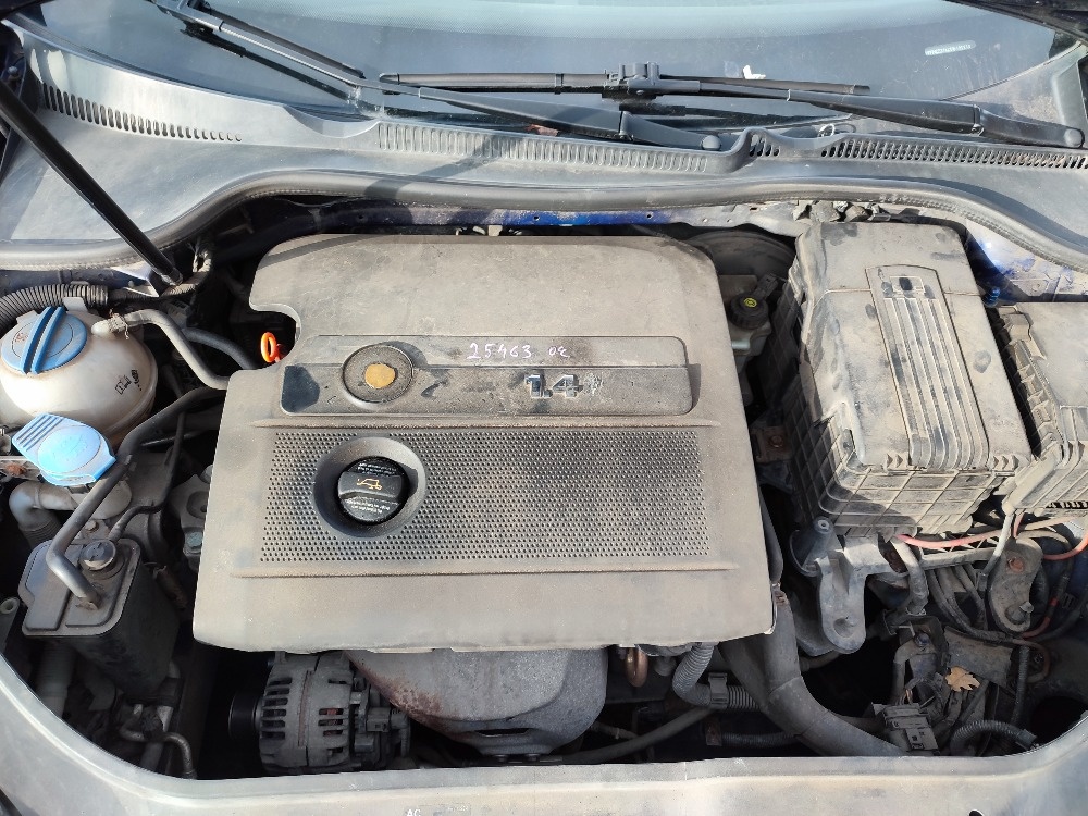 VW Golf č. 25463 - 5