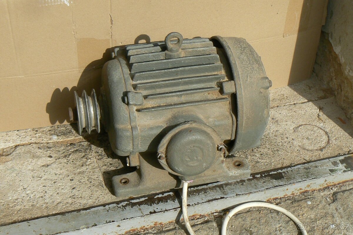 Elektromotor reverzní - 5
