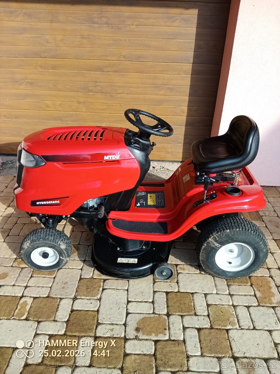 Prodám zahradní traktor - 5