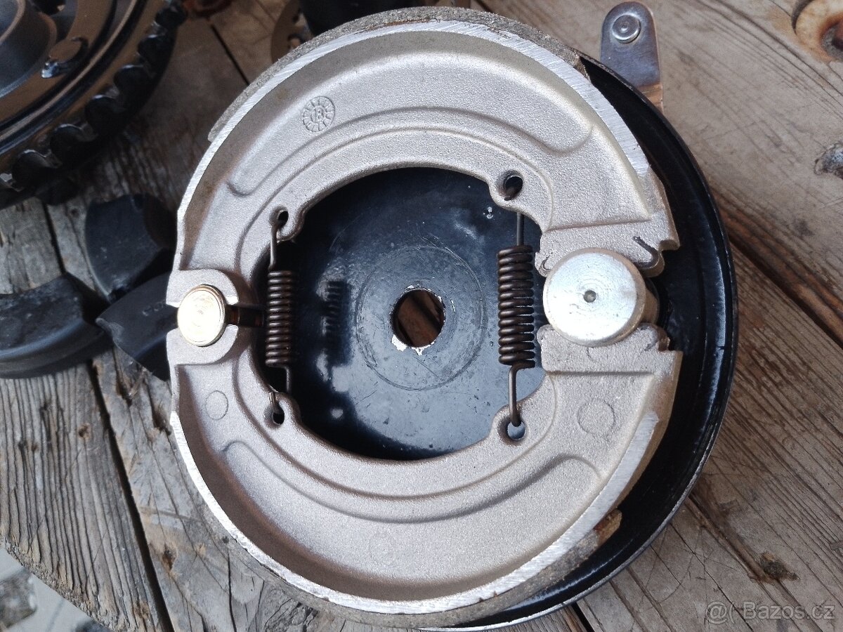 Střed zadního kola - 5