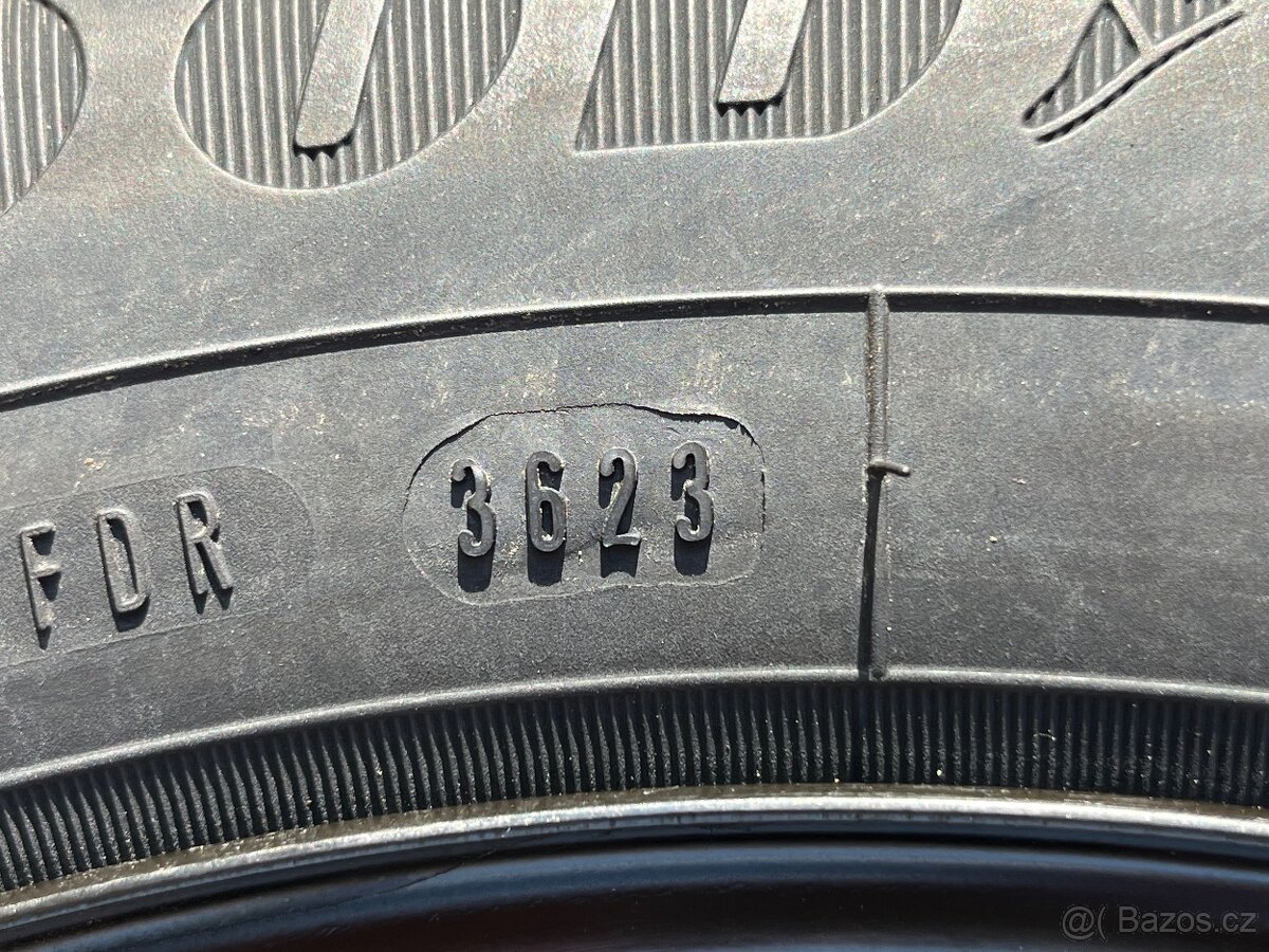 Originál VW 15” 5x100 vč. nových pneu - 5