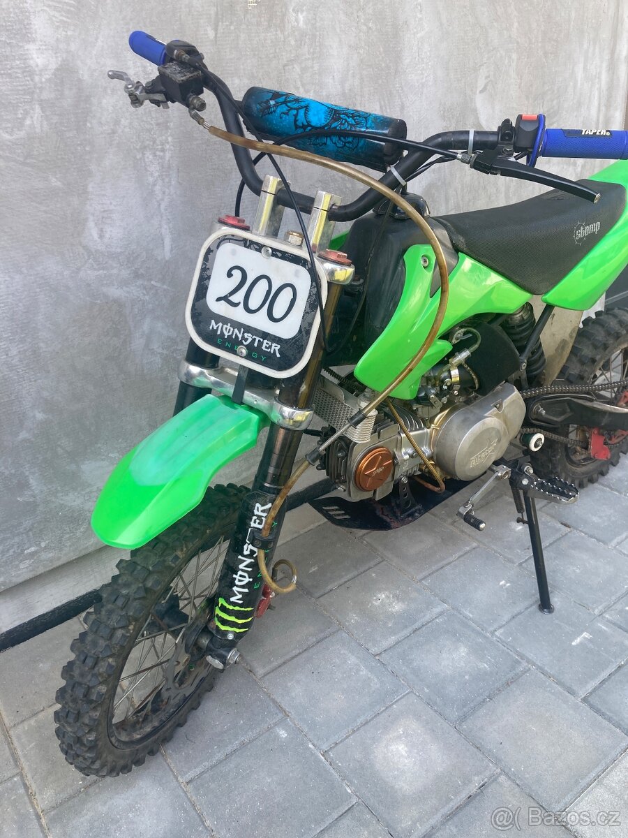 Pitbike super Stomp 125 ccm + plno dílu