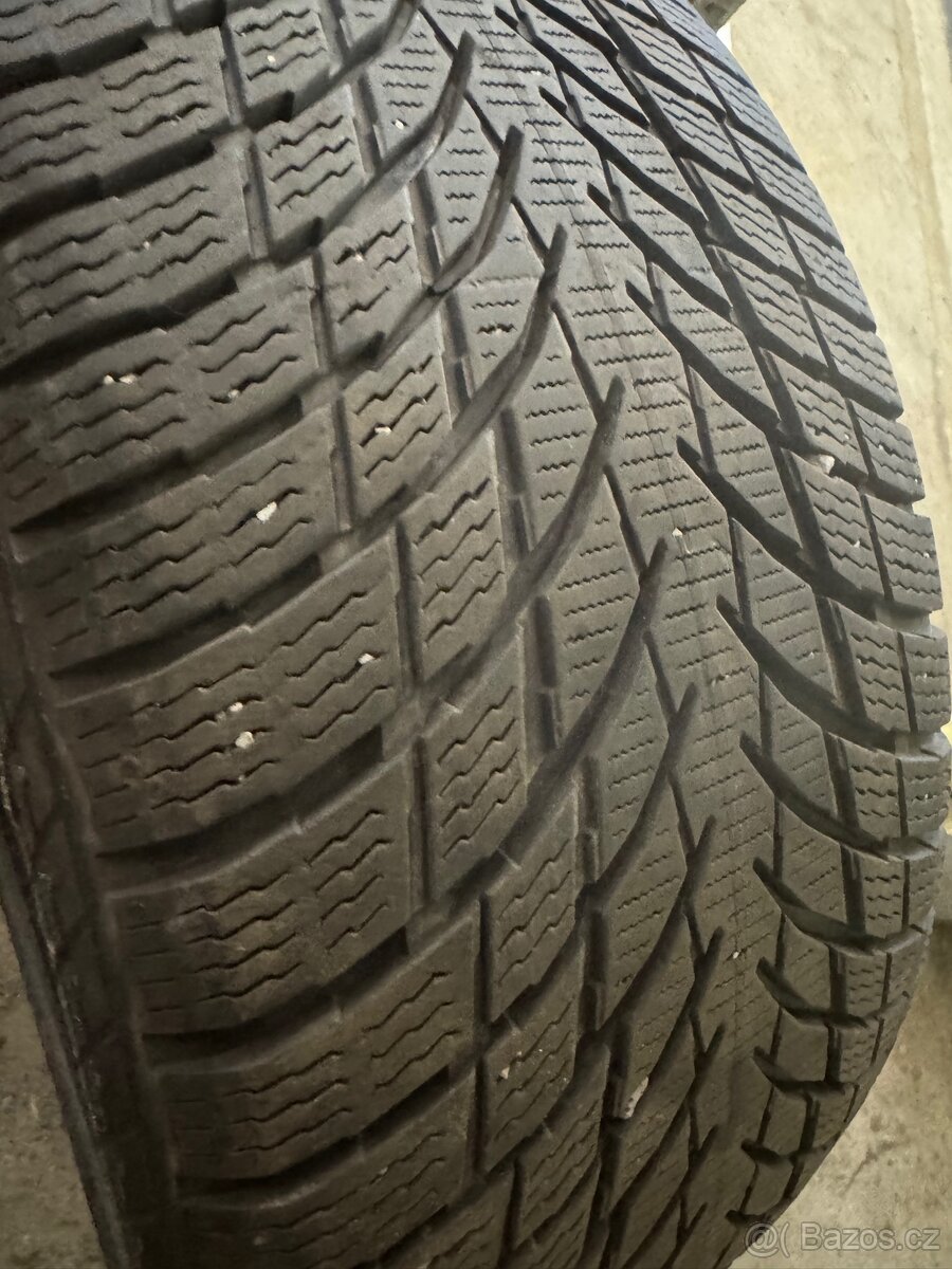 Nokian WR Snowpeoof P 235/45R18 98V - 5