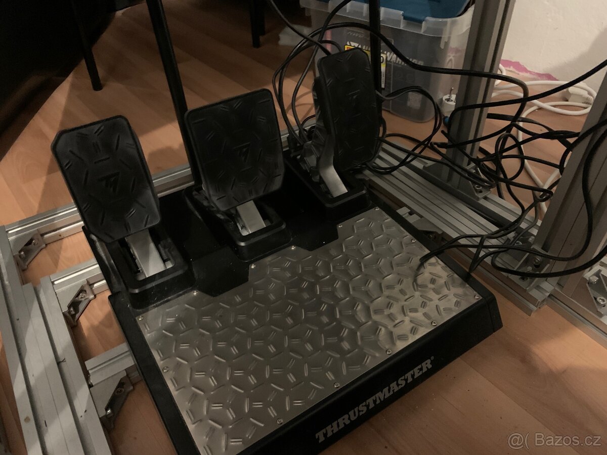 Thrustmaster T300RS GT + TM T-LCM pedály + volanty - 5