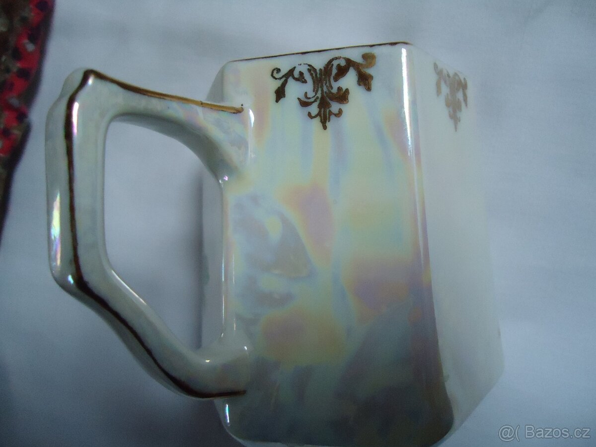 Hrnečky ClassicRoyal - HANDMADE,Dekorační talíř 3 gracie - 5