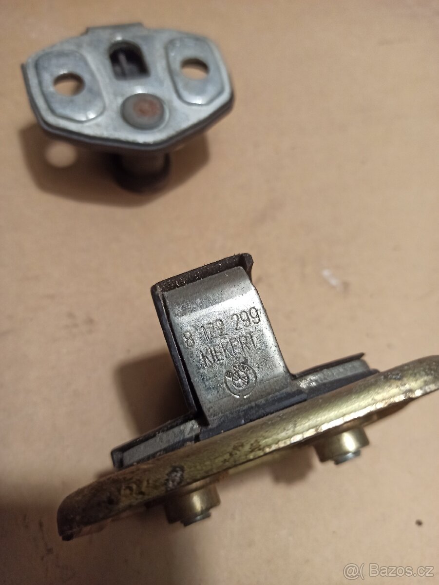 BMW E36 protikus zámku dveří - 5