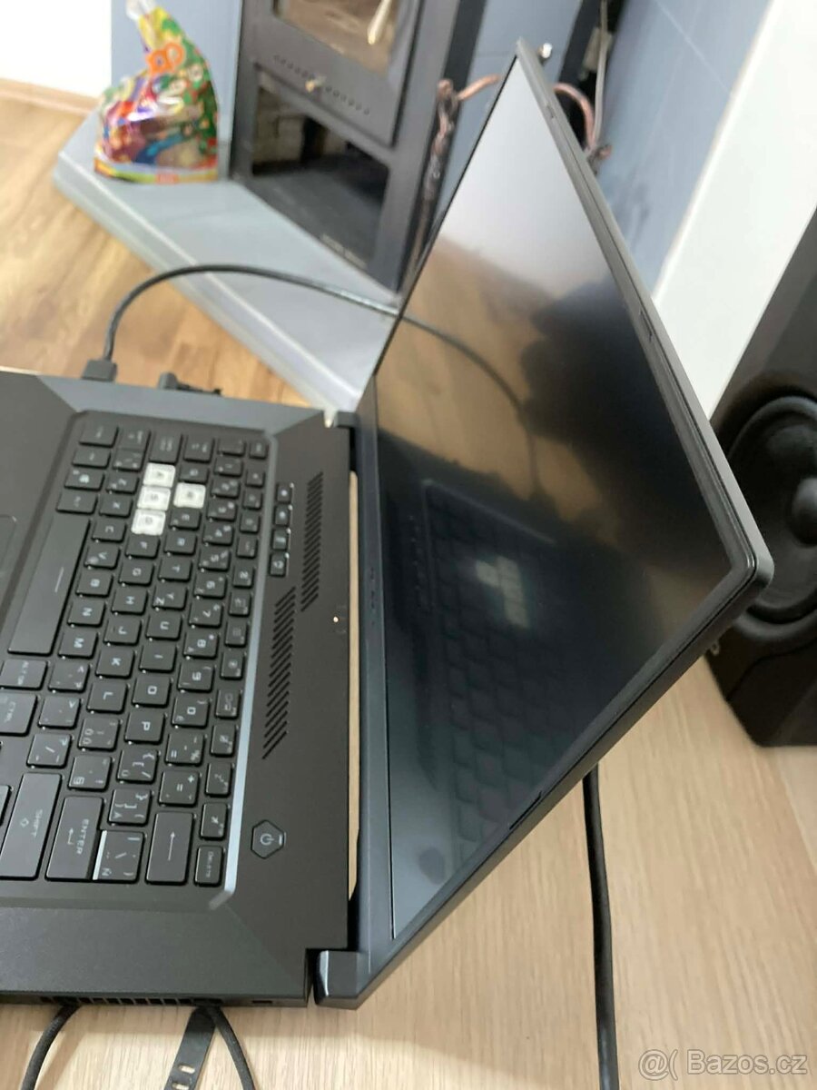 Herní notebook ASUS Tuf Dash F15 i7, RTX 3060 6GB, 16 GB RAM - 5