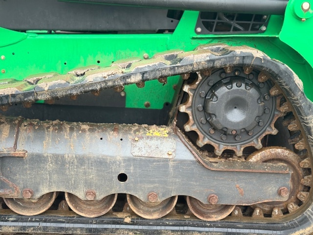 Smykový pásový nakladač Bobcat T550 - 5