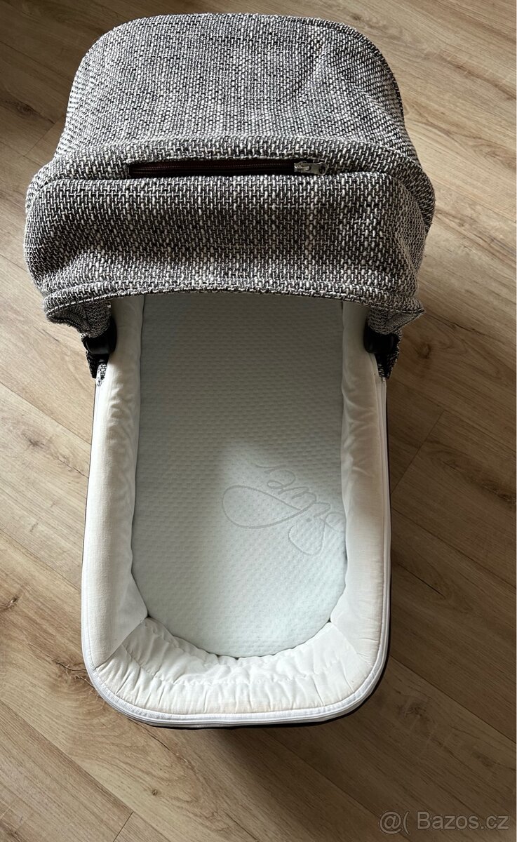 Kočárek (trojkombinace) zn. Jasmine - 5