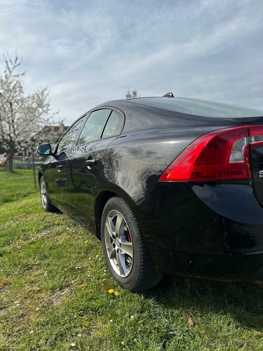 Volvo S60 2011 drivE - 5