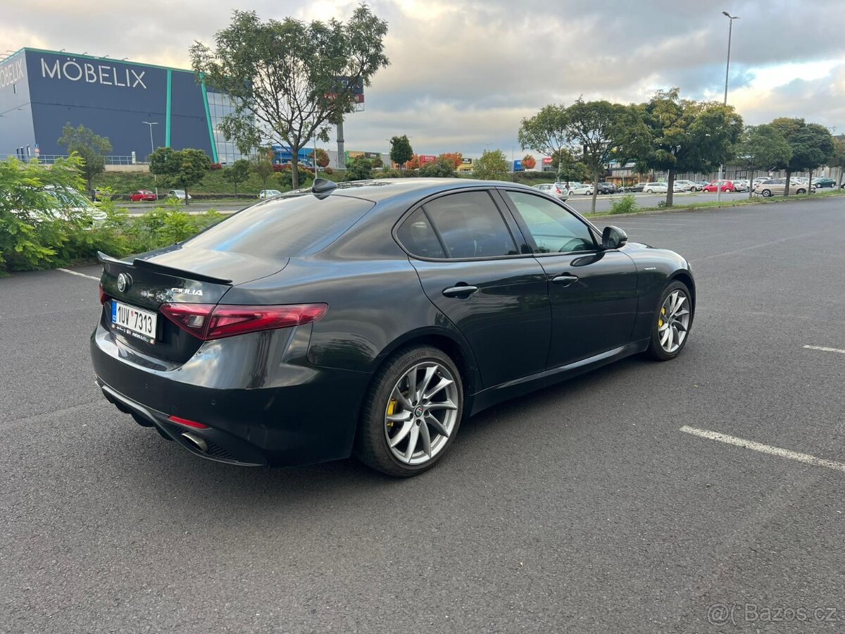 Alfa Romeo Giulia Veloce Q4 2.0T - 5