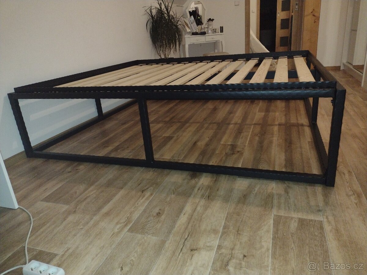 Kovová postel ,vyvyšená postel,masivní postel 160,180 x 200 - 5