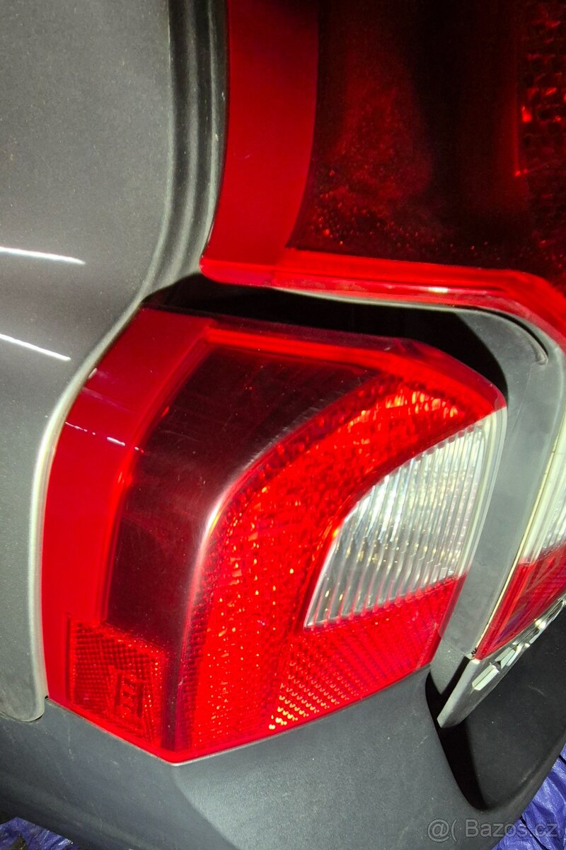 Zadní světla Volvo XC70 - 5