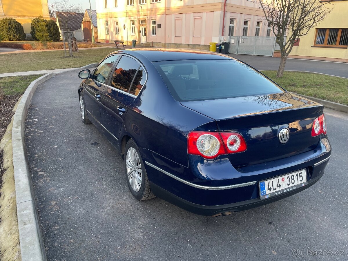 Volkswagen PassatB6 sedan 2.0 TDI - 5