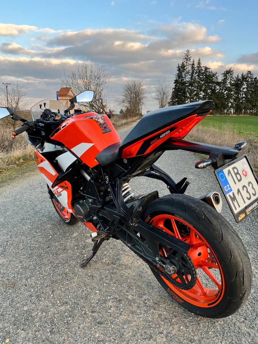KTM RC 125 - 5