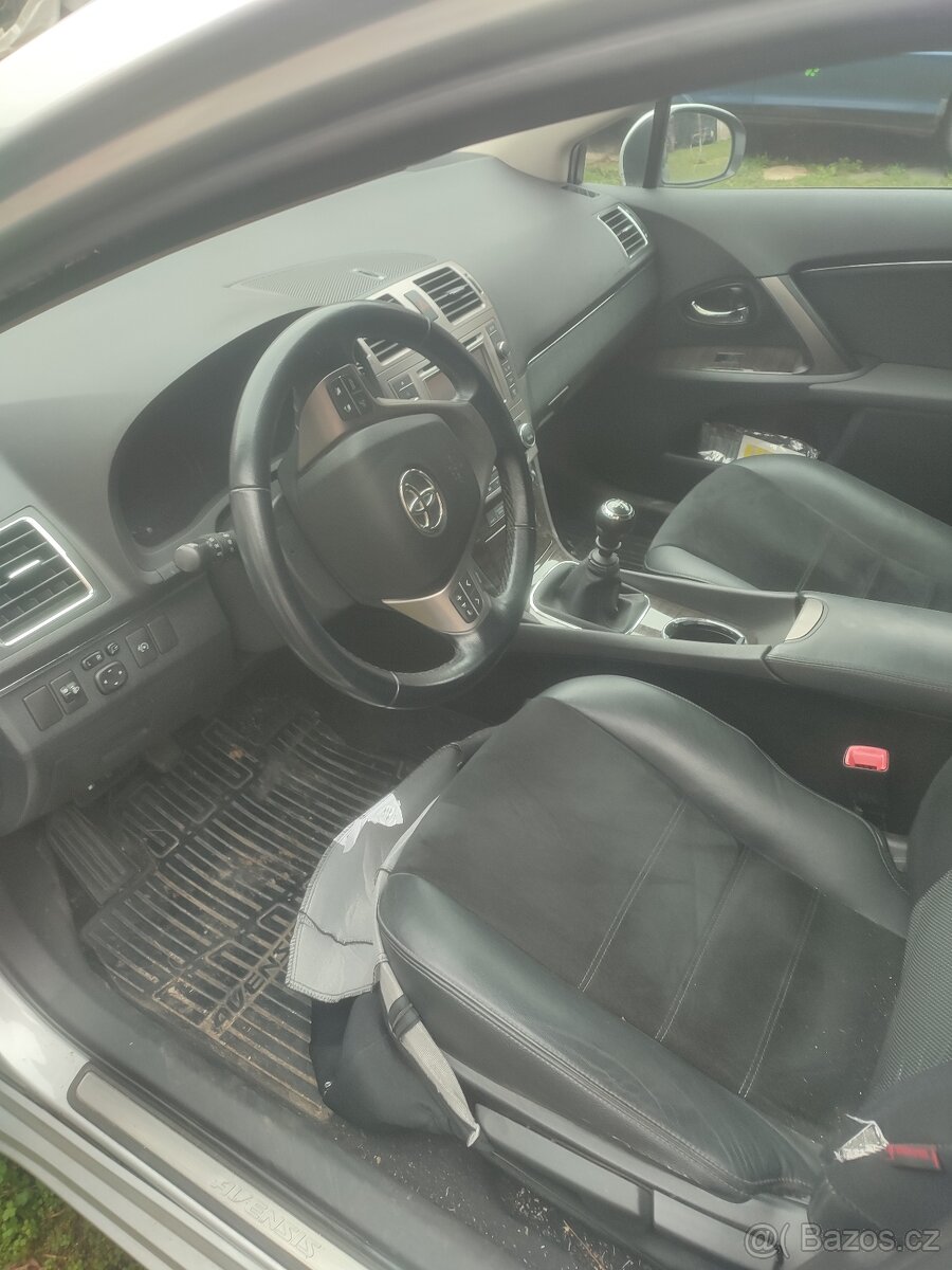 Avensis kombi 110 kW ,2014 - 5