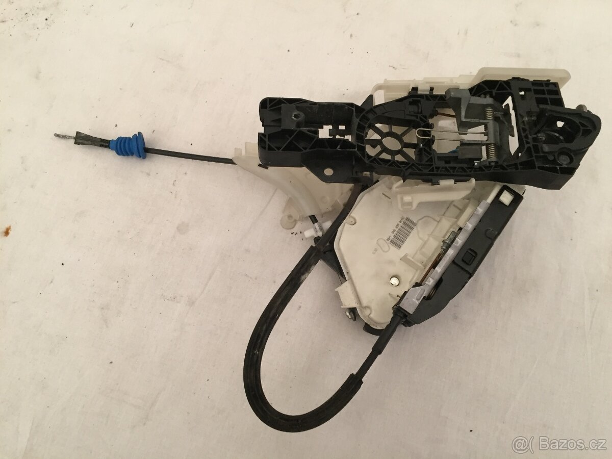 VW PASSAT CC 2008-2016 -PRAVÝ PŘEDNÍ, LEVÝ ZADNÍ ZÁMEK DVEŘÍ - 5