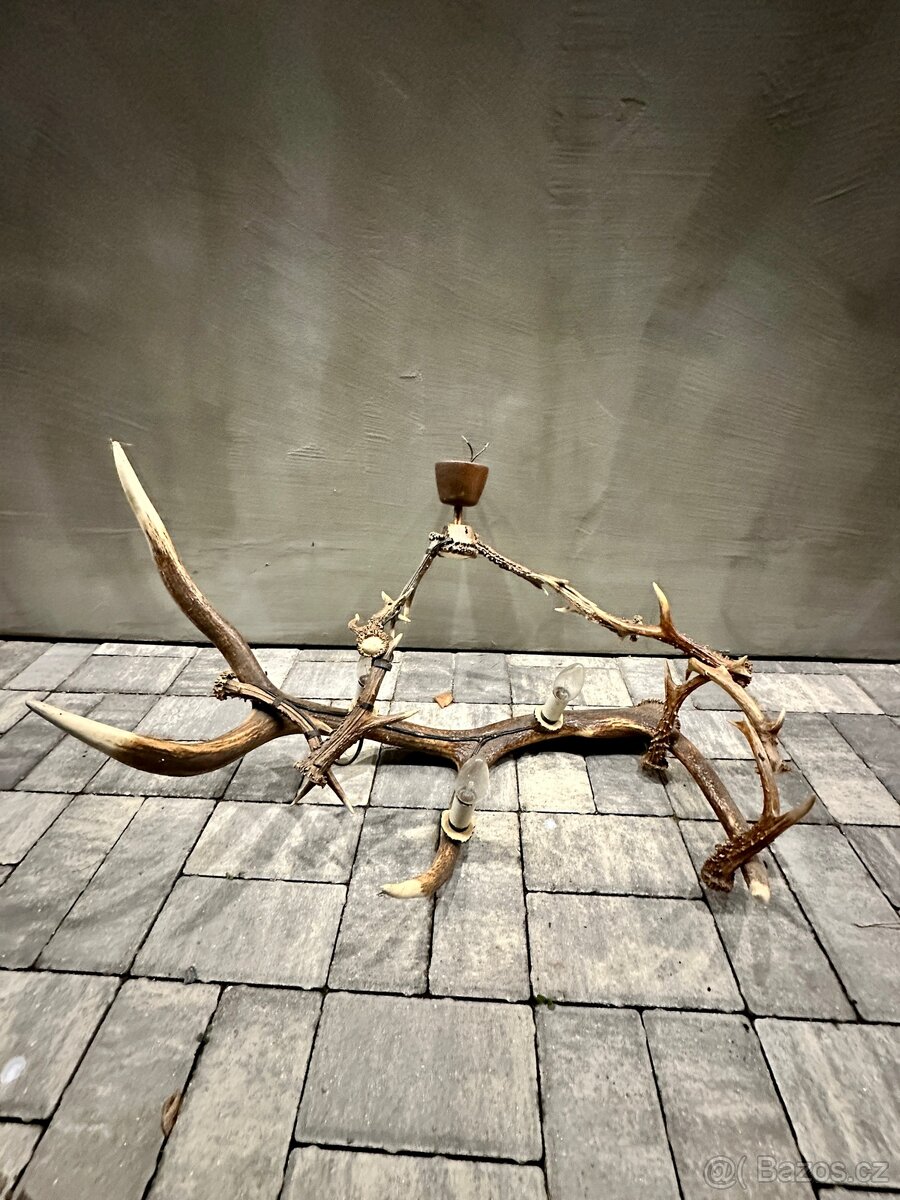 Lustry a lampičky z paroží - 5