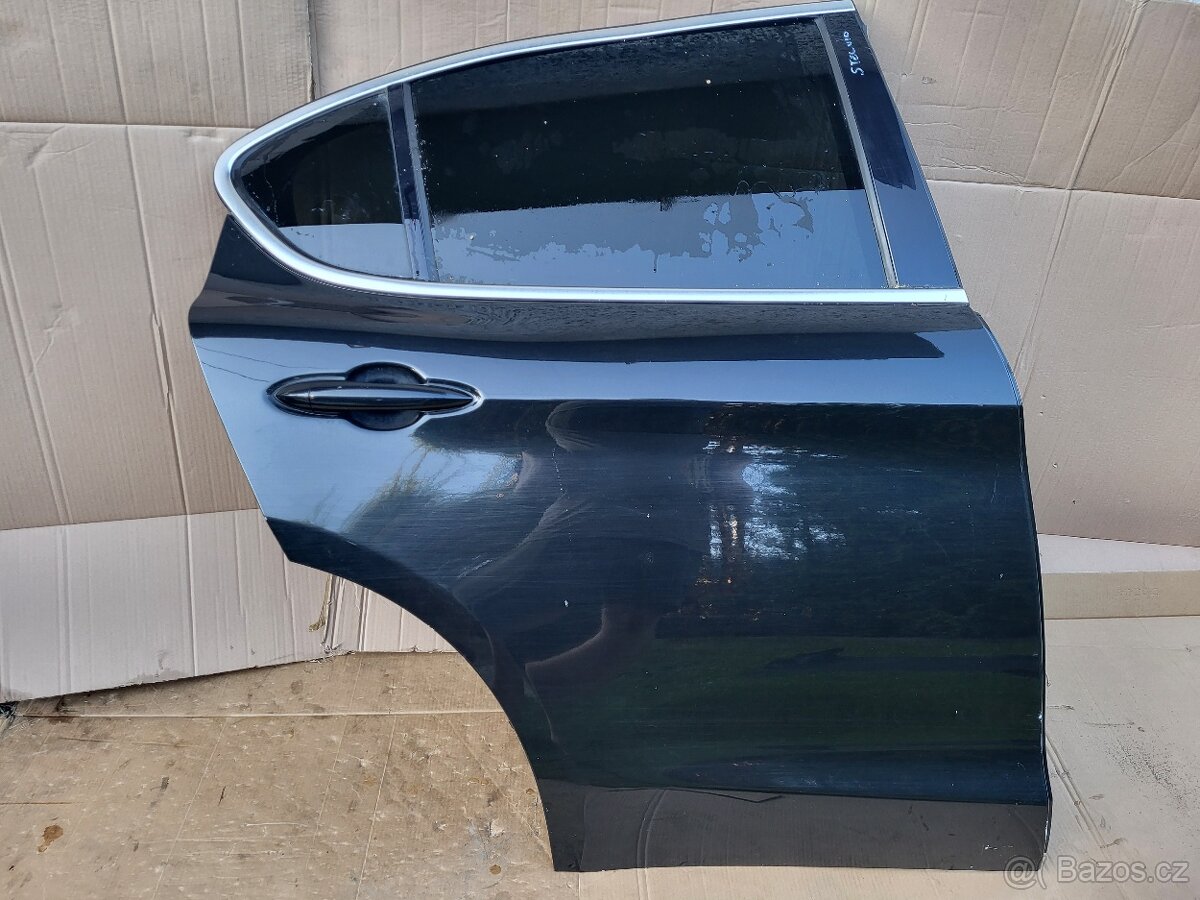 Alfa Romeo Stelvio dveře - 5