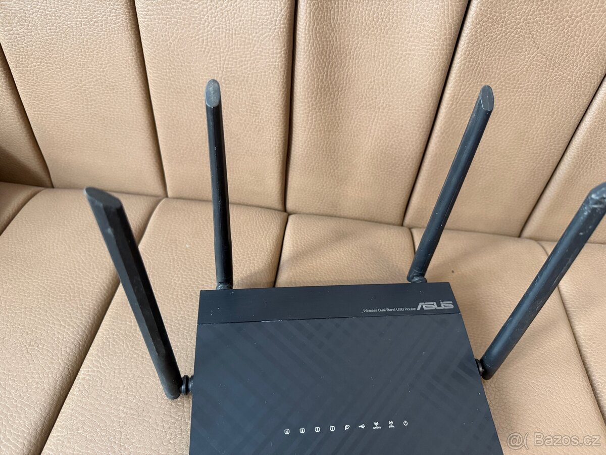 Router ASUS RT-AC1200 - 5