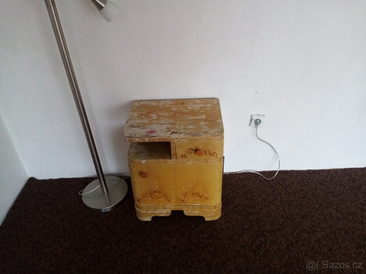 Starožitný nábytek - 5