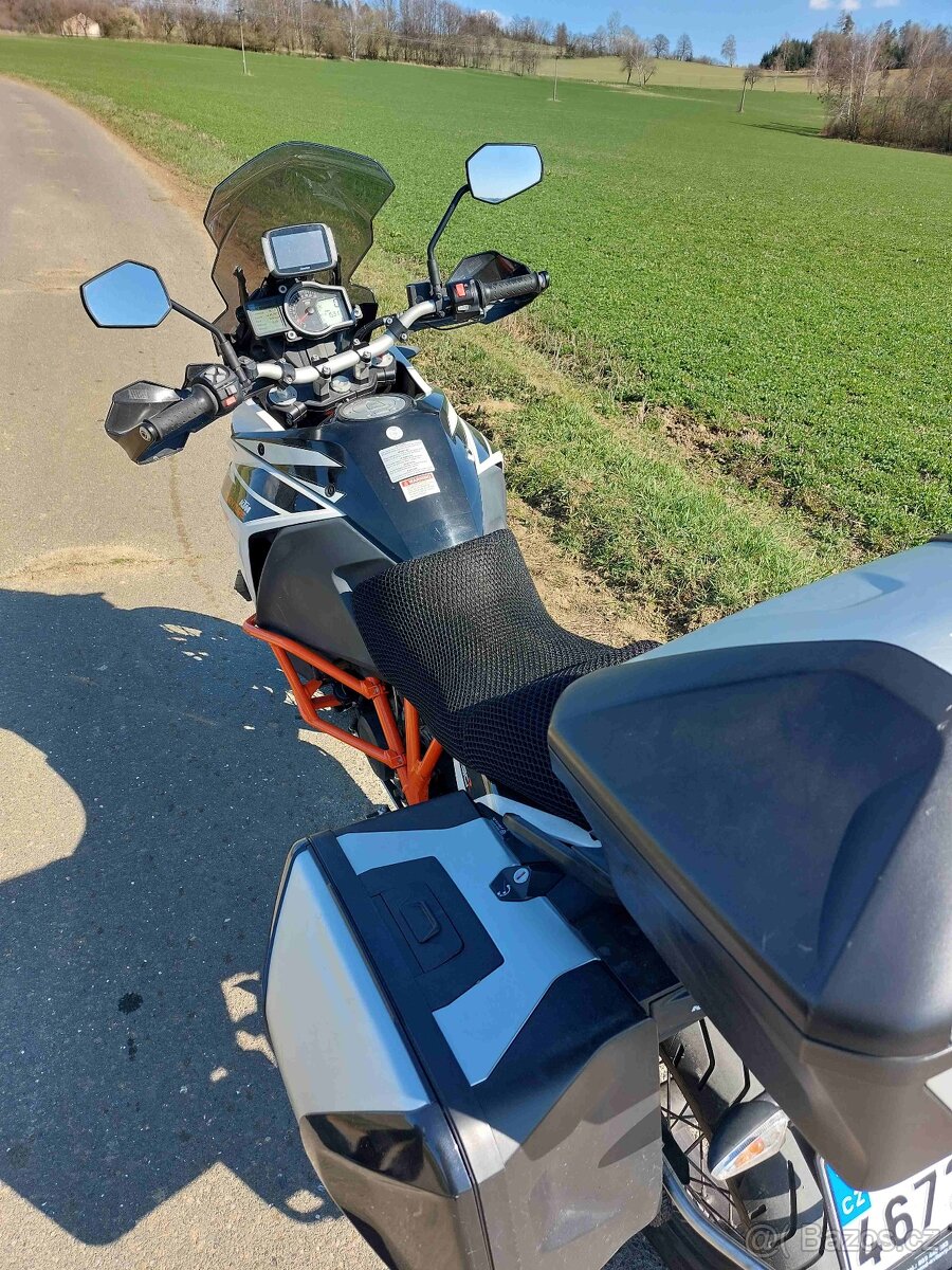 KTM 1090 Adventure R
