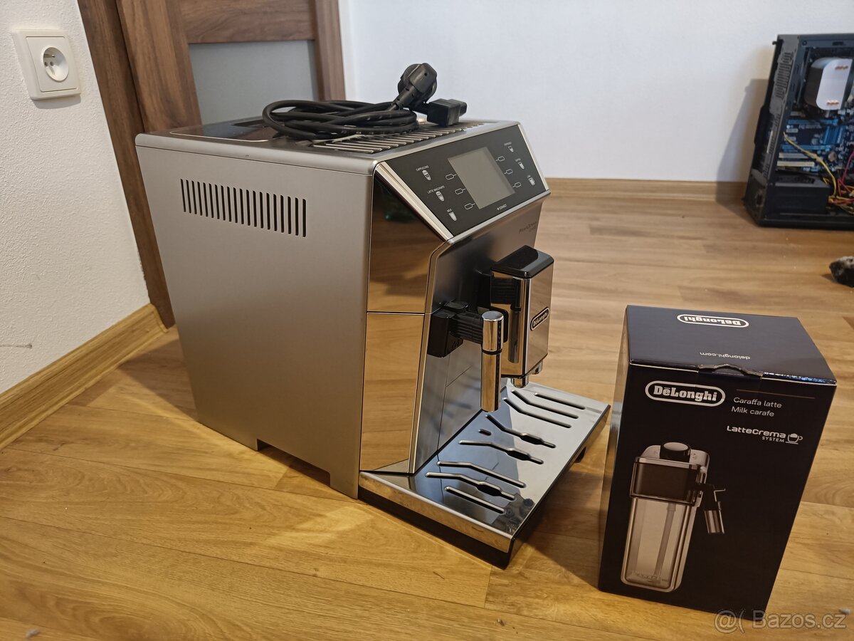 Kávovar DeLonghi Ecam 550.75 - 5