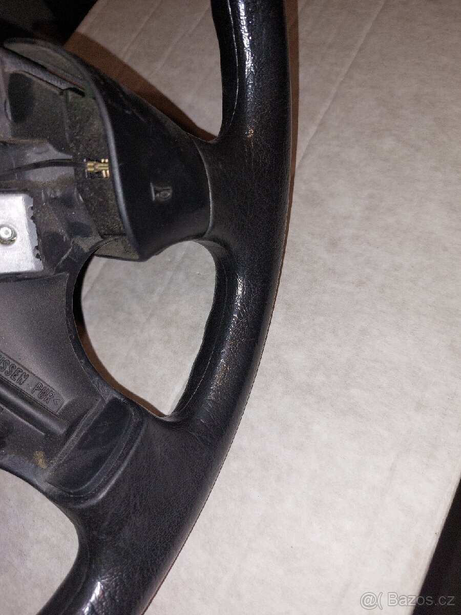 Škoda Felicia - Středový panel s díly - 5