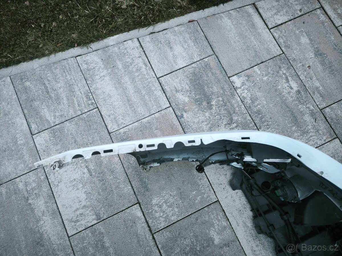 Přední nárazník Renault laguna III - 5