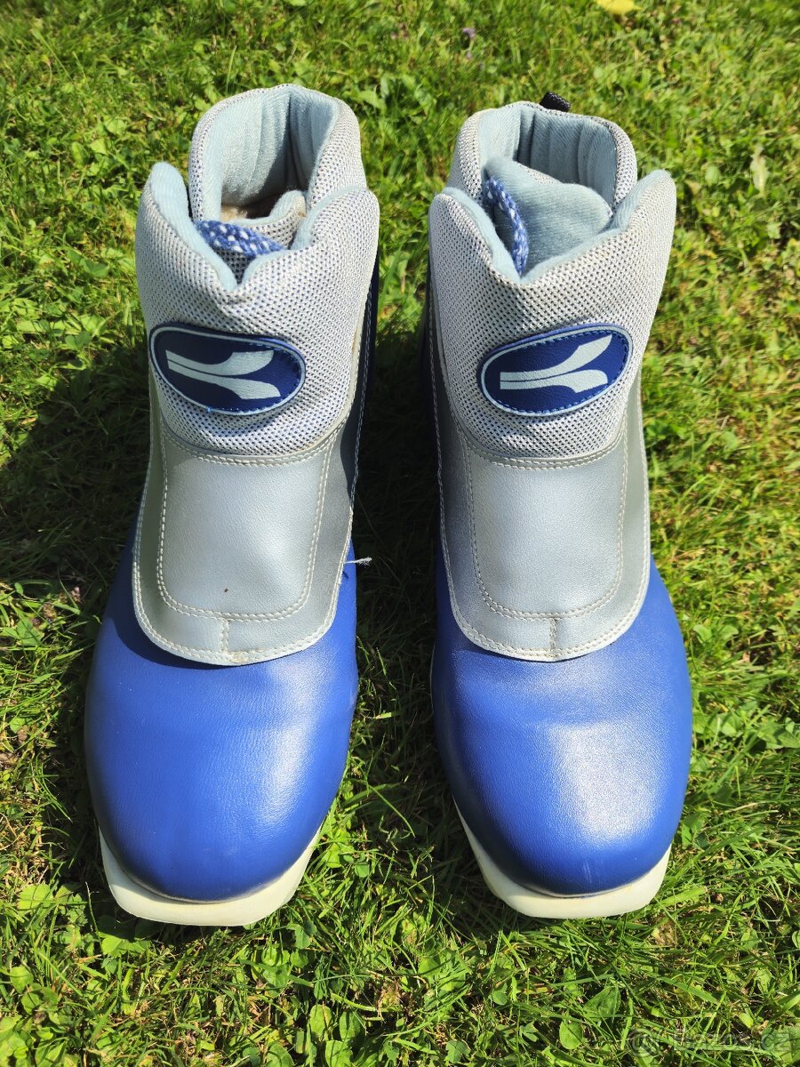 Běžky + boty + hůlky - 5