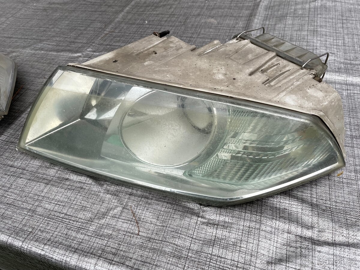 Octavia 2 RS Xenony - 5