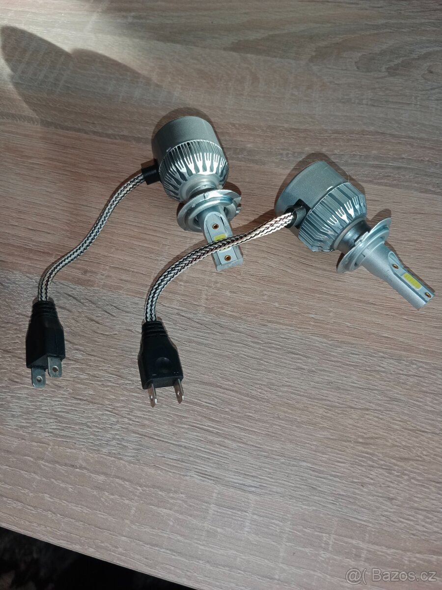 Zbytky dílů na Fiata - 5