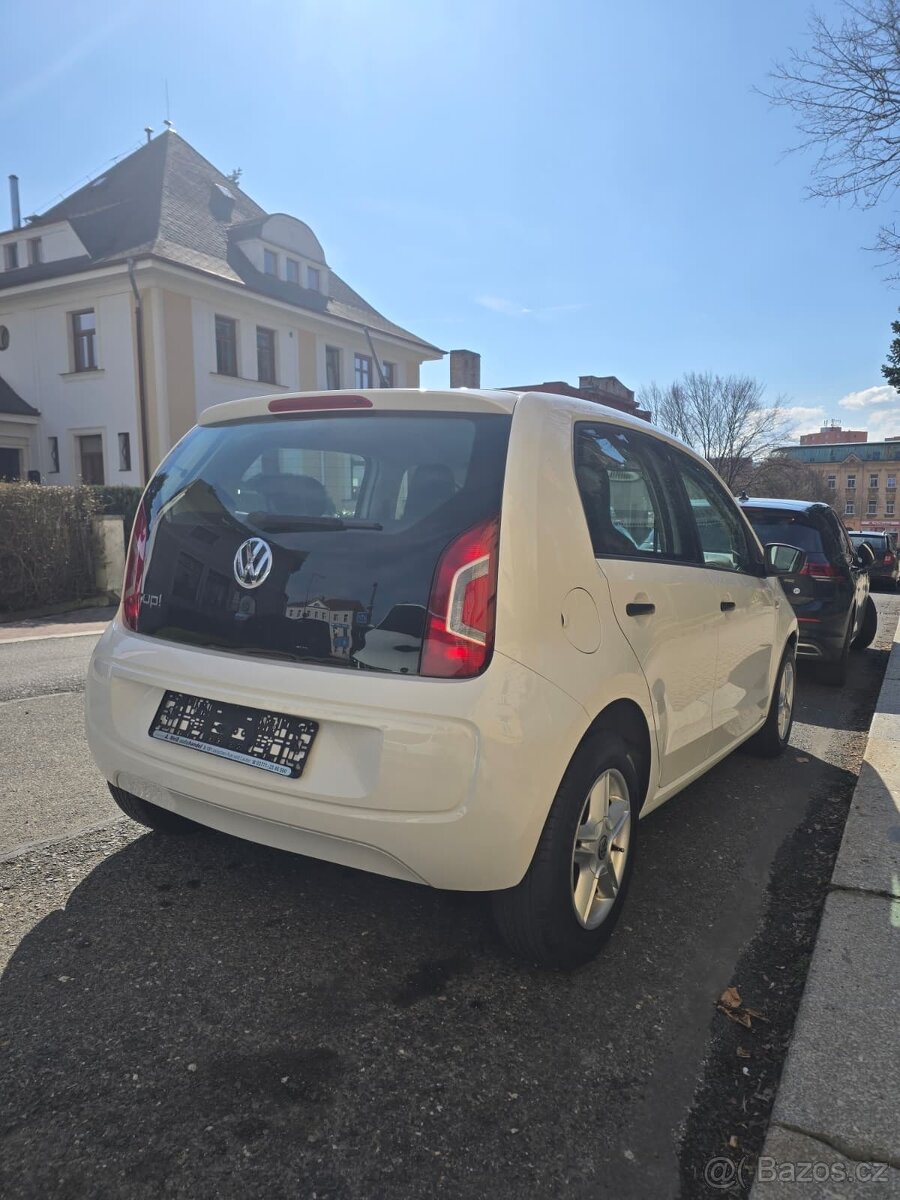 VW UP, r.v. 2015 - 5