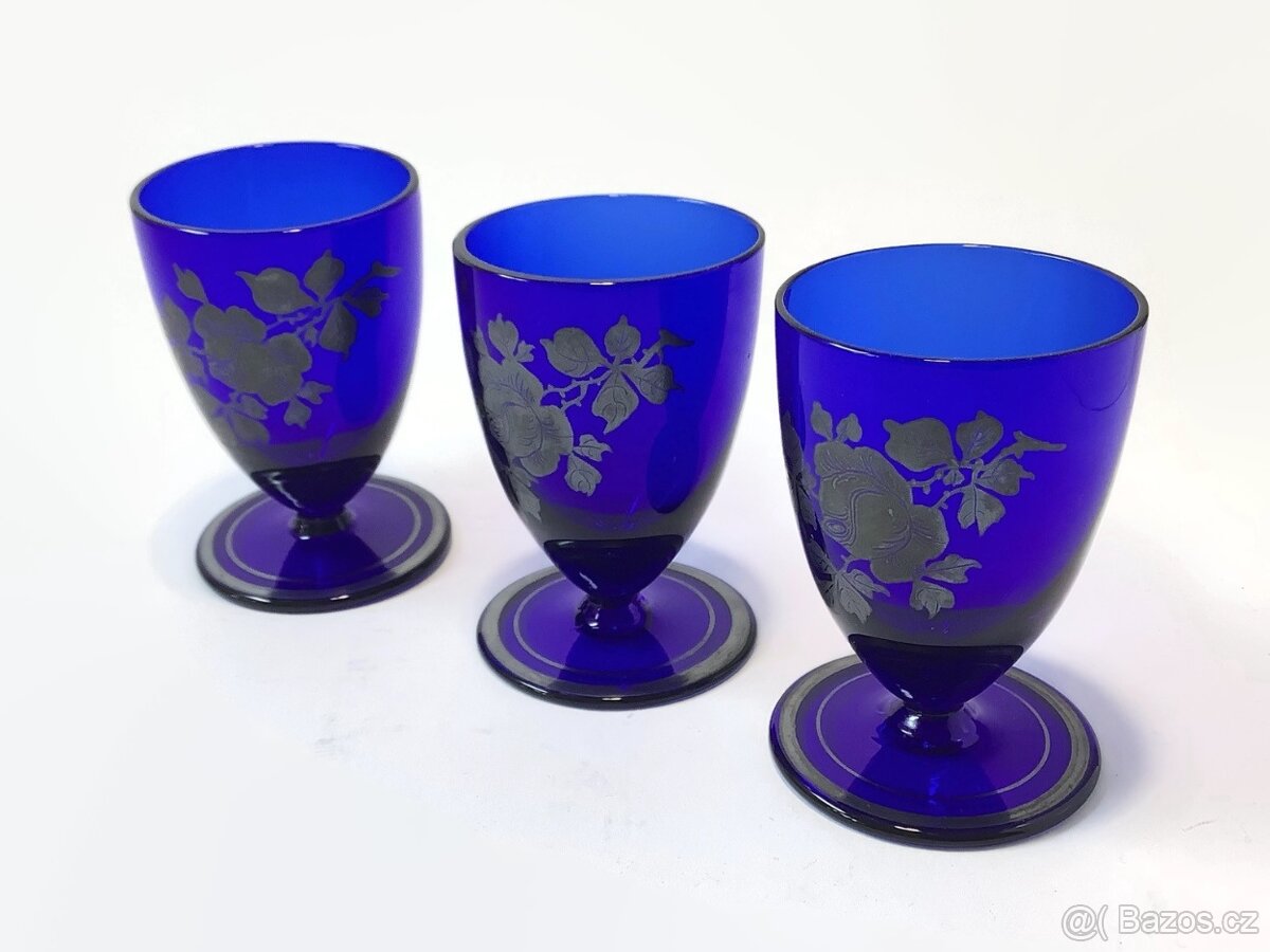 Vintage sada panáků z kobaltově modrého skla - 5