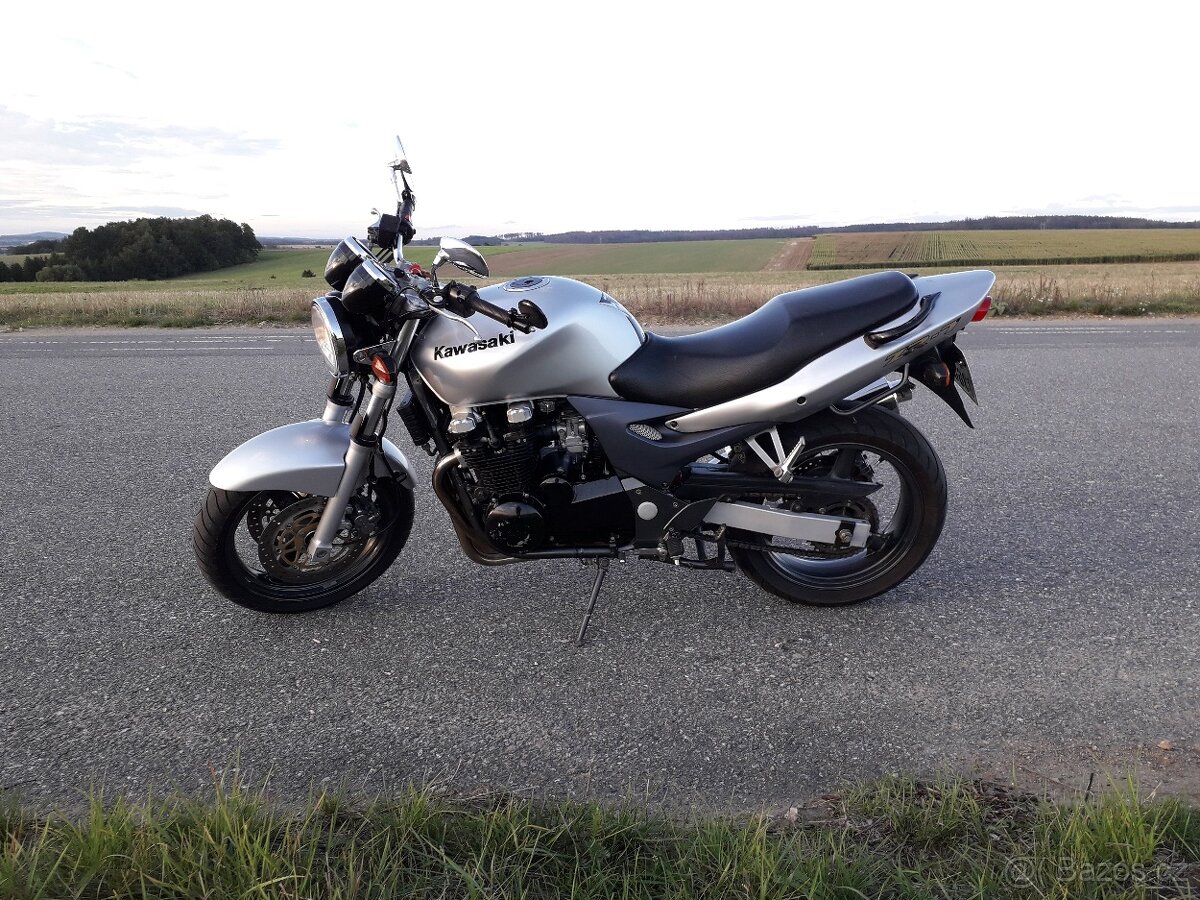 Kawasaki ZR 7 - 5