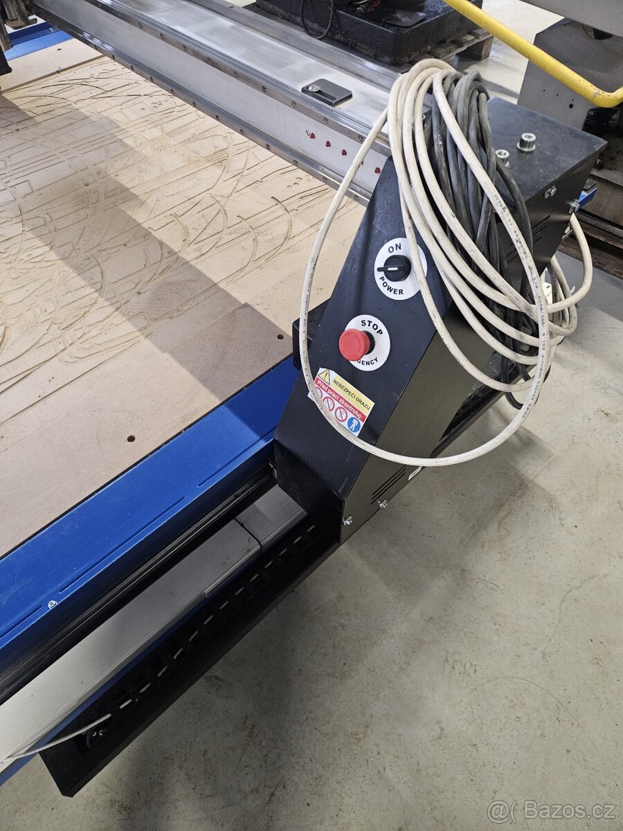 CNC frézka Cybertronic. - 5