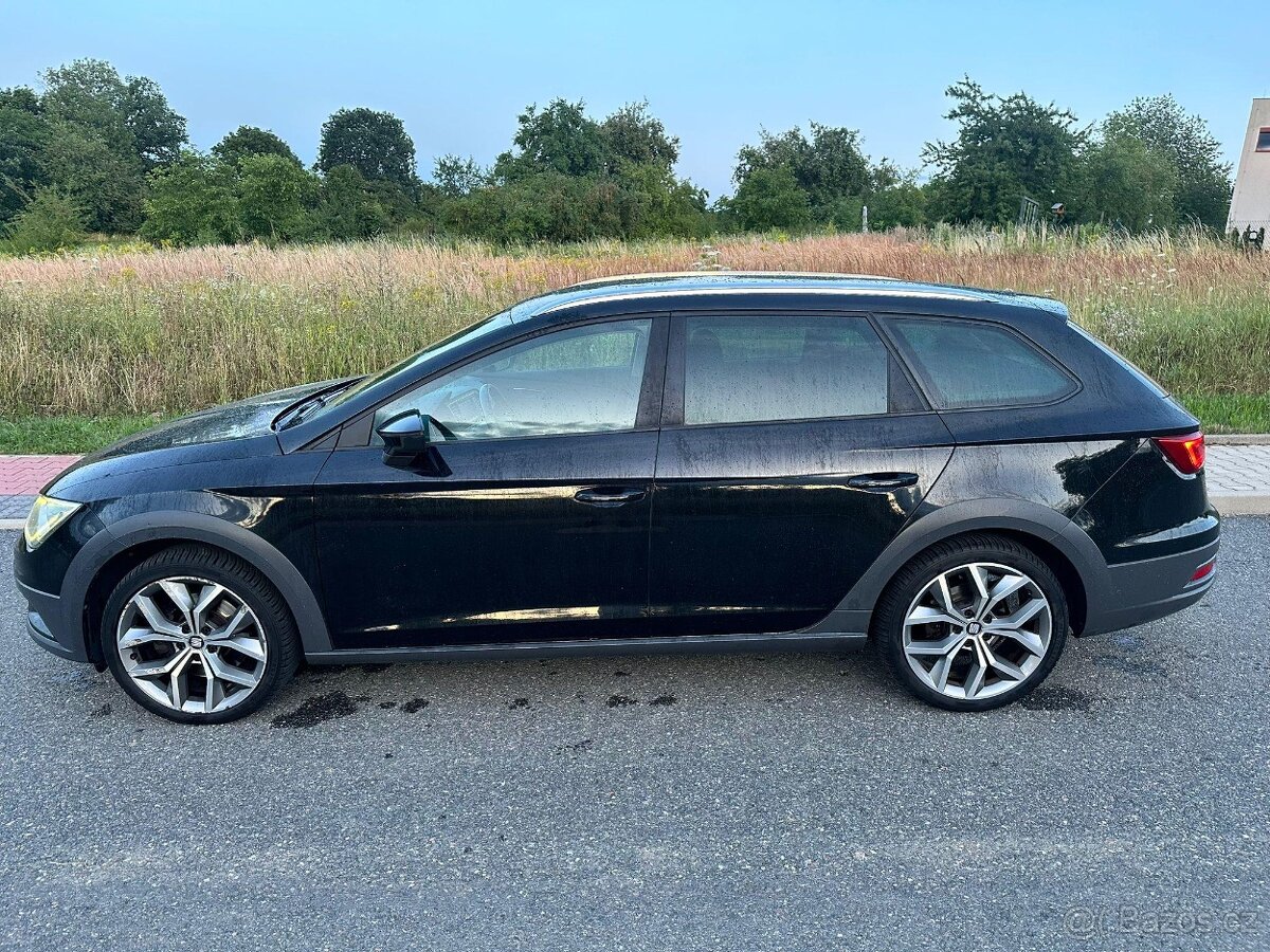 Seat Leon X-perience 2.0 TDI DSG 135kW 4x4 ACC FULLED - 5