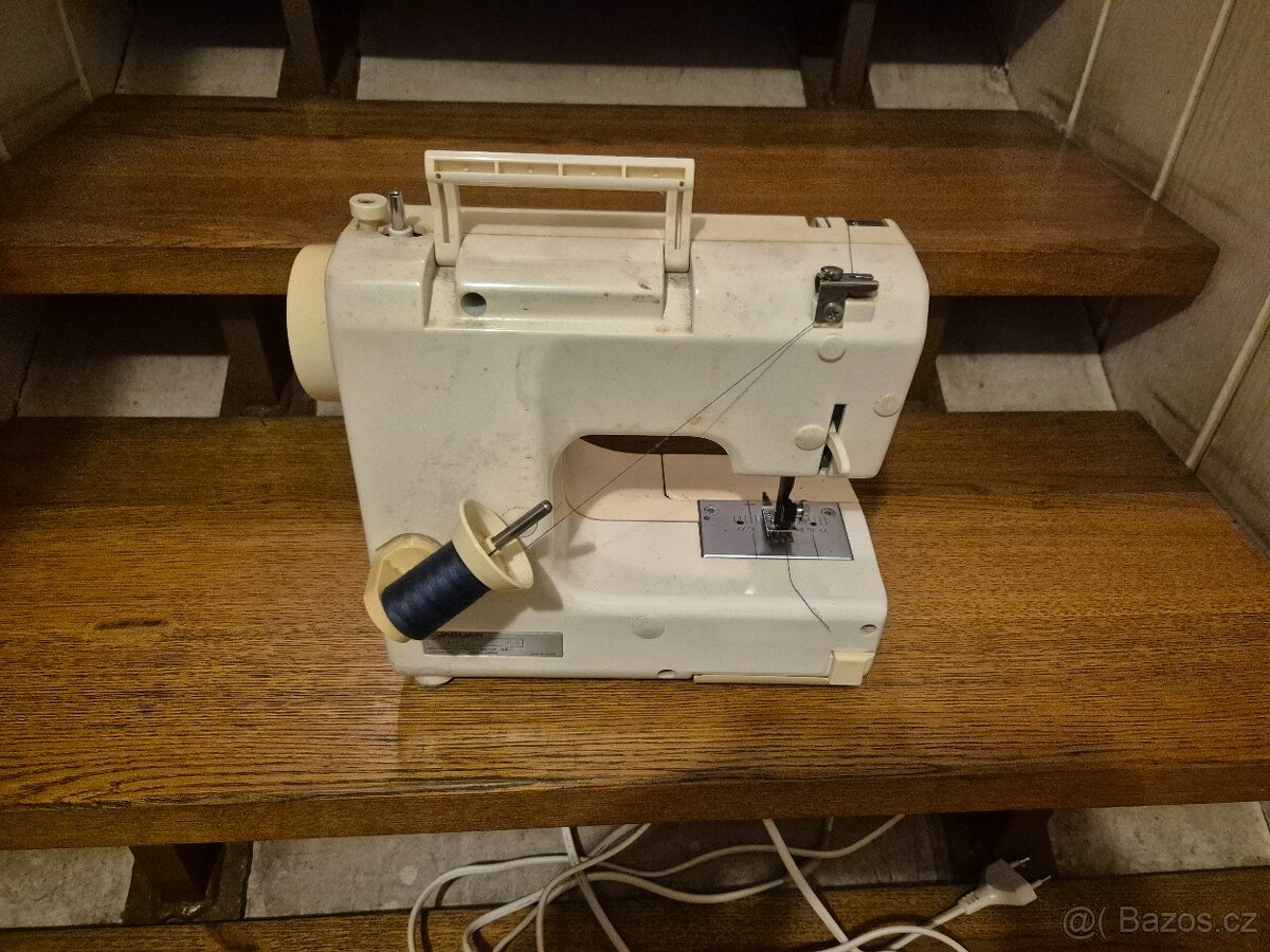Kompaktní elektrický šicí stroj Jaguar 271 - 5