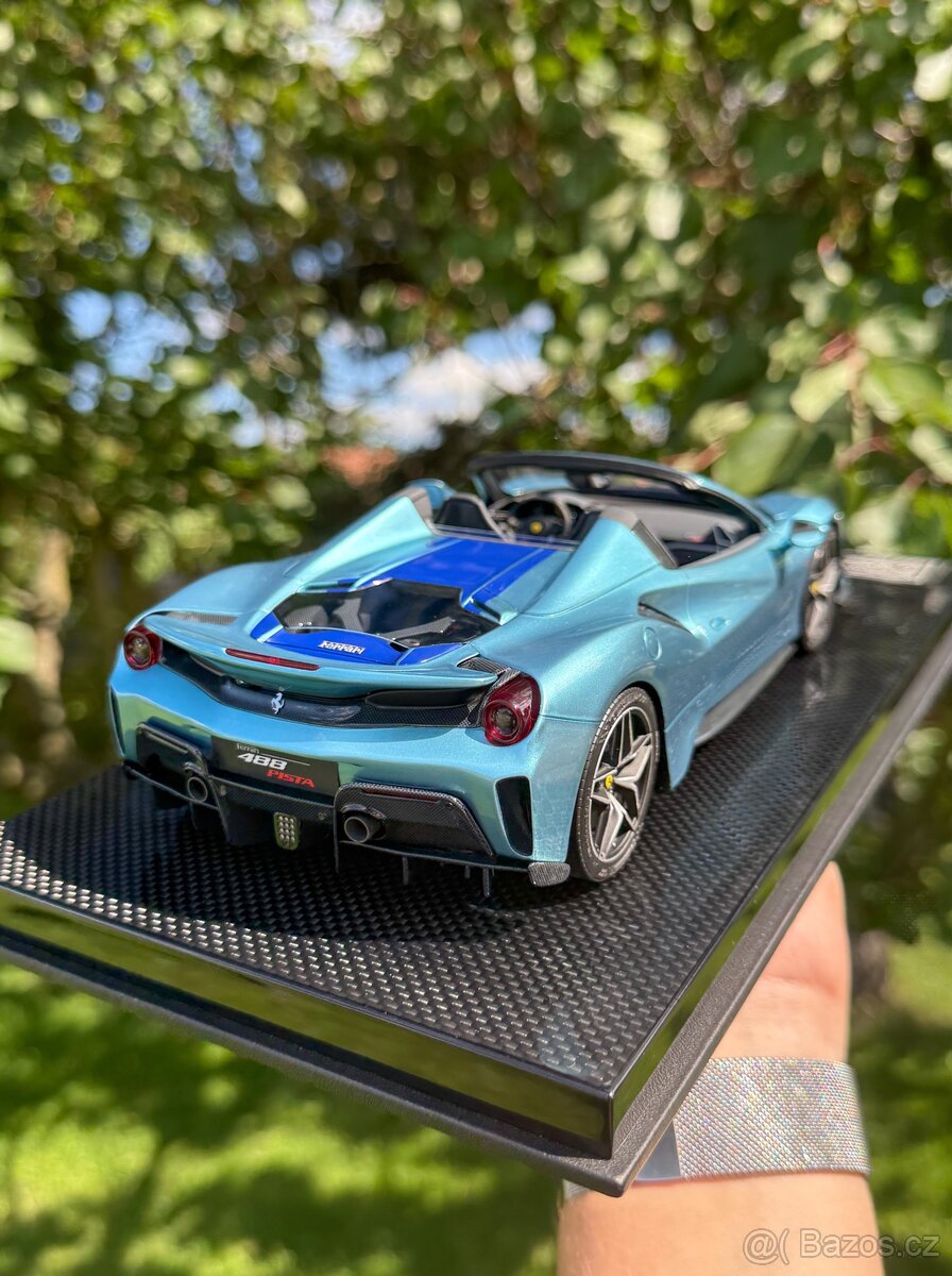 Dino Model - Ferrari 488 Pista Spider, 1:18. - 5