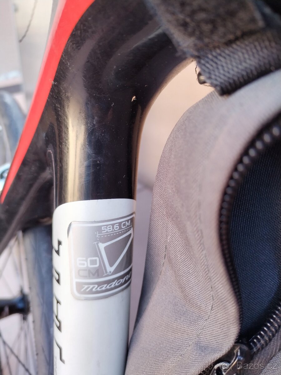 Karbonové silniční kolo Trek - 5