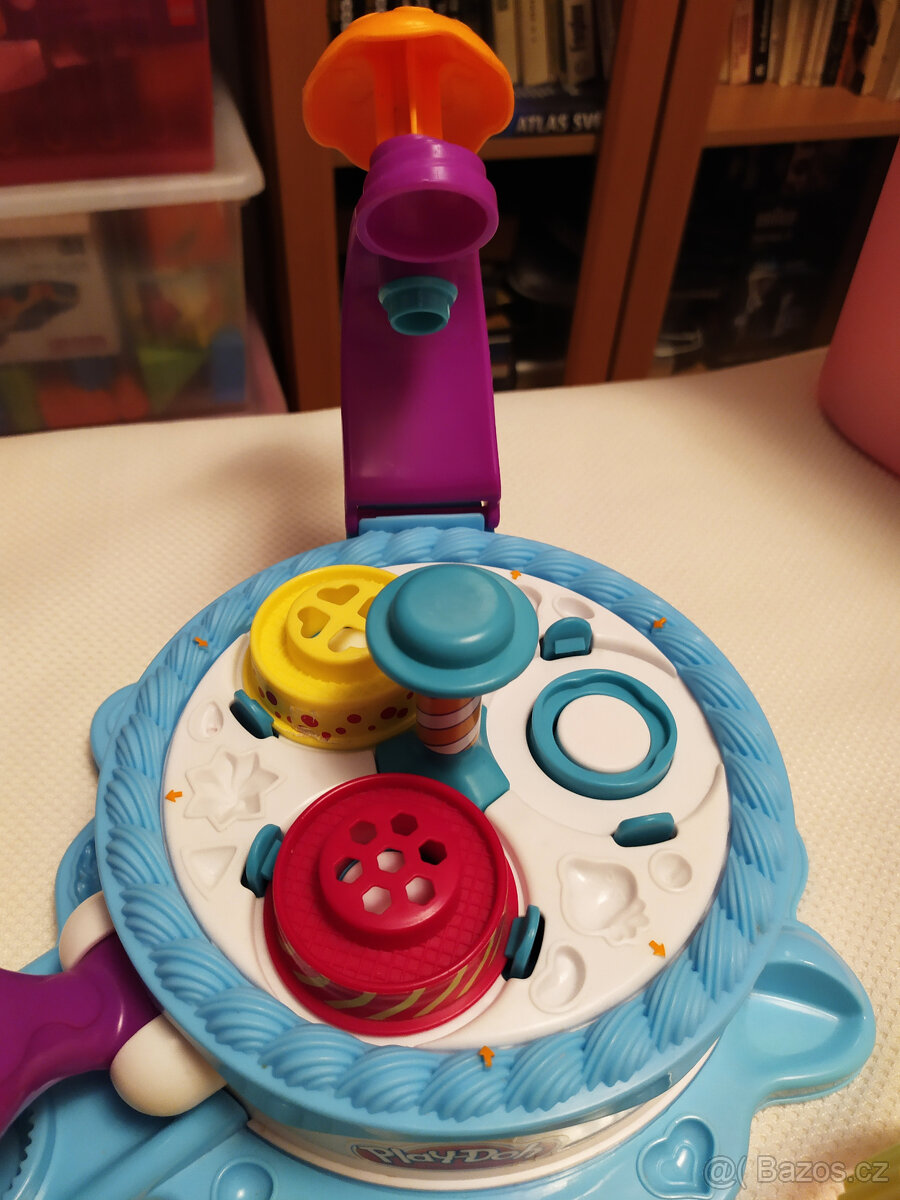 Play doh výroba dortů - 5