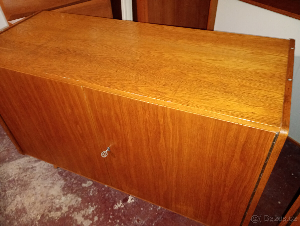 Komoda Jiroutek,dvířka,3ks - 5