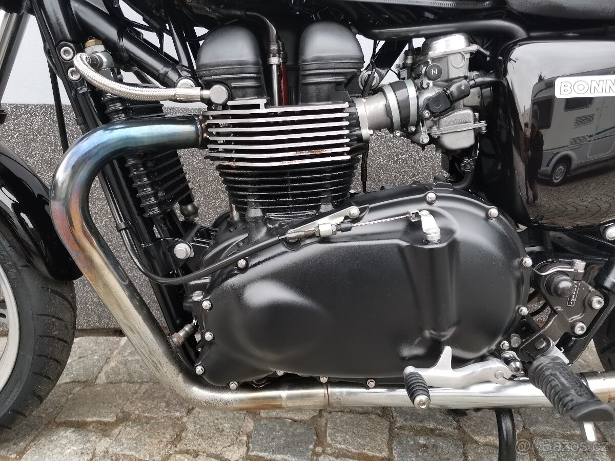 Triumph Bonneville - 5