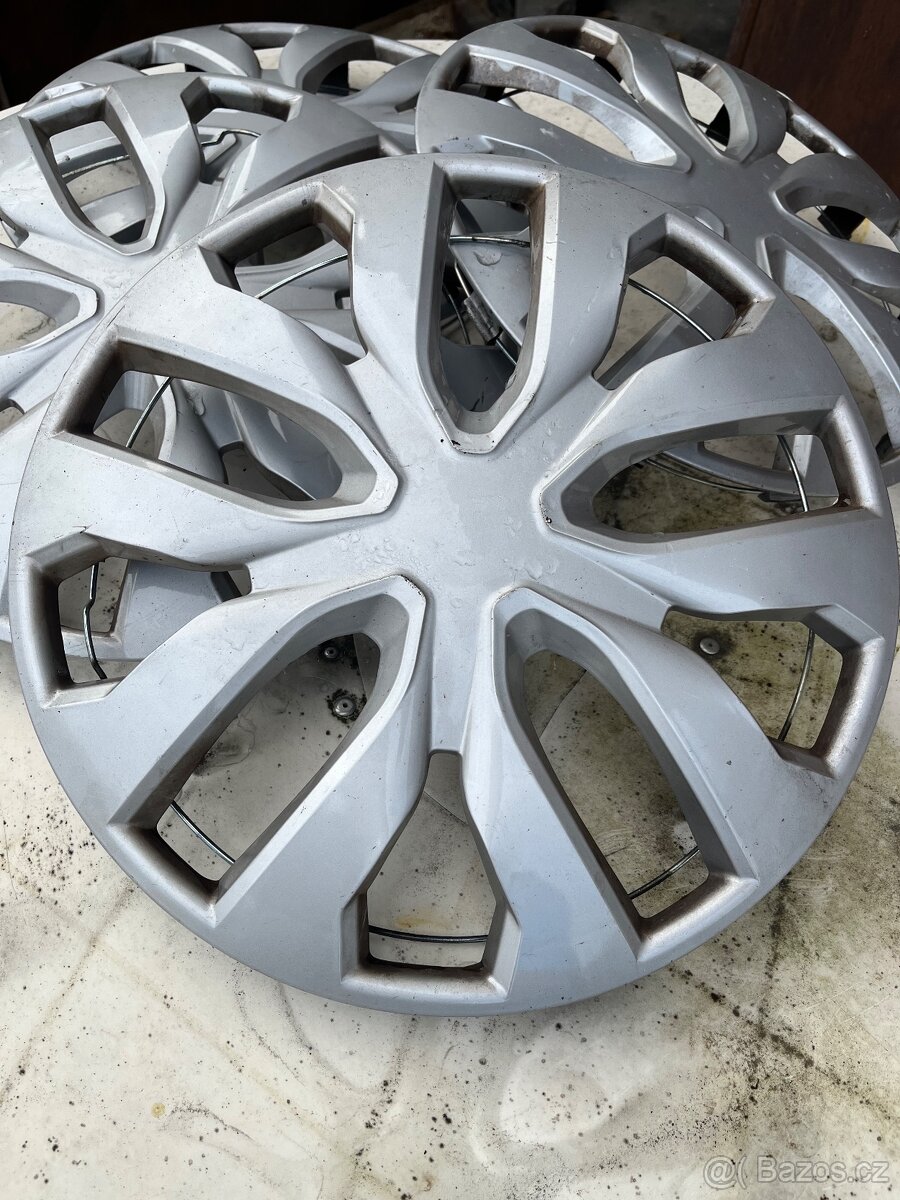 Zimní pneu na plechových discích - 5