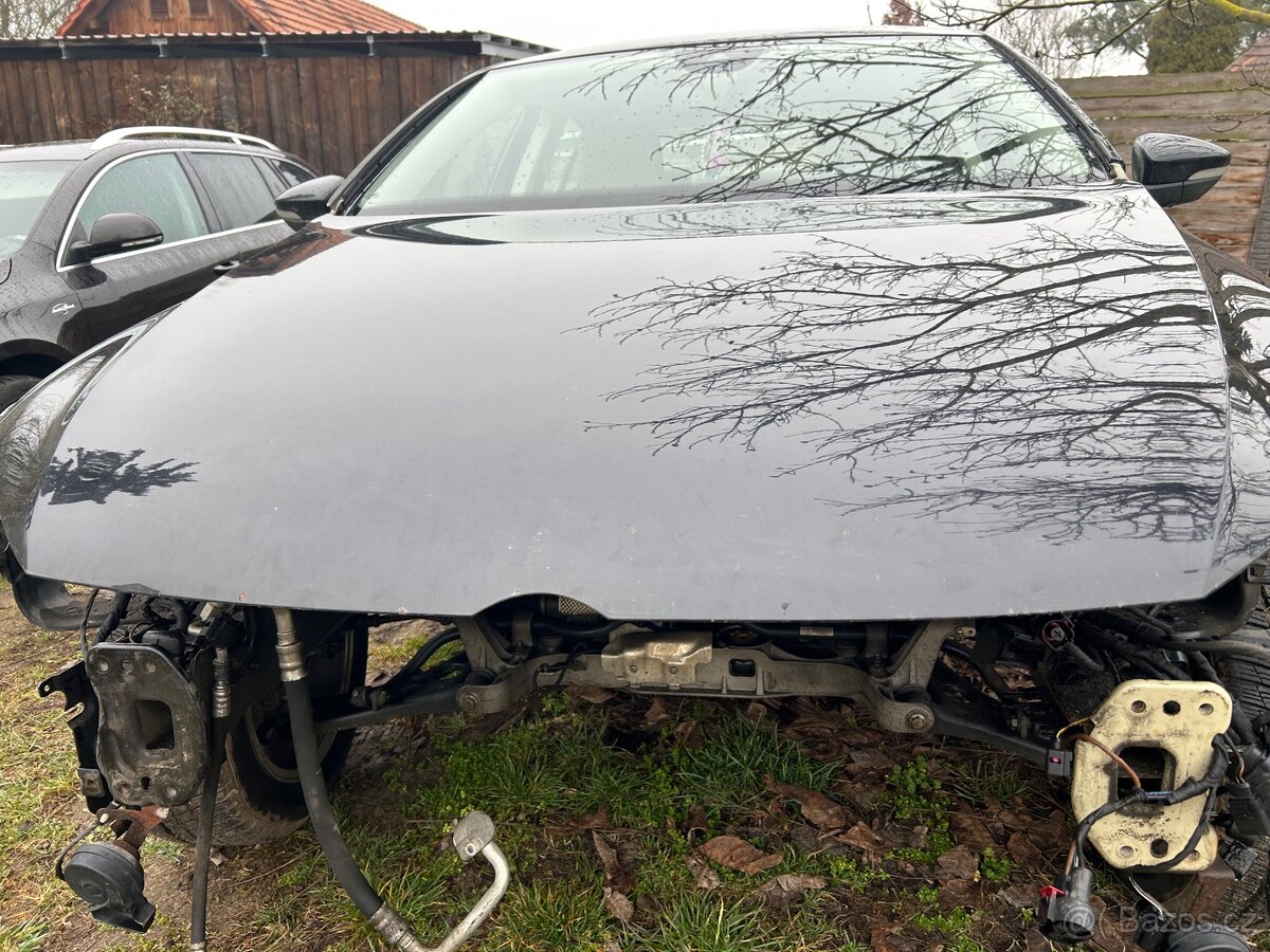 Kapota Passat B7 - 5