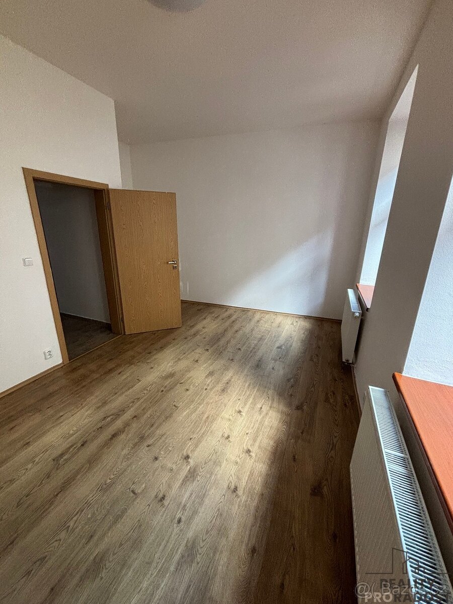 PRONÁJEM BYTU 2+KK 79 m2, 1. PATRO, CIHLOVÝ, CENTRUM MĚSTA, - 5